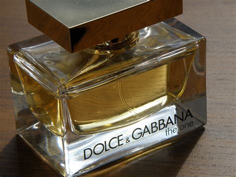 Dolce&Gabbana: ricavi a 1,3 miliardi. Per gli stilisti assegno da 70 